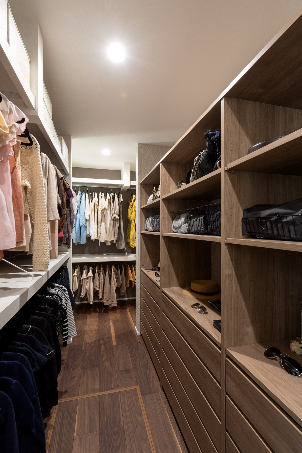 ファミリークローゼット・ウォークインクローゼット