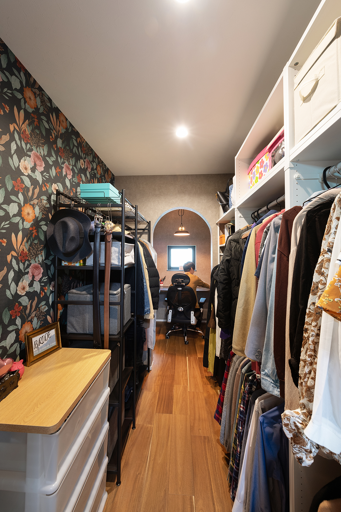 ウォークインクローゼット・趣味・書斎・テレワーク