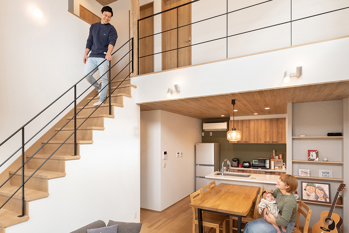 ダイニング・キッチン・リビング階段